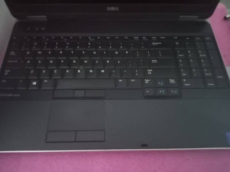 Dell i7 4 generation 8 gb ram 500 hhd ha 1