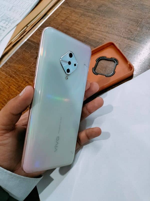 VIVO S1 Pro 8 GB 128GB 6