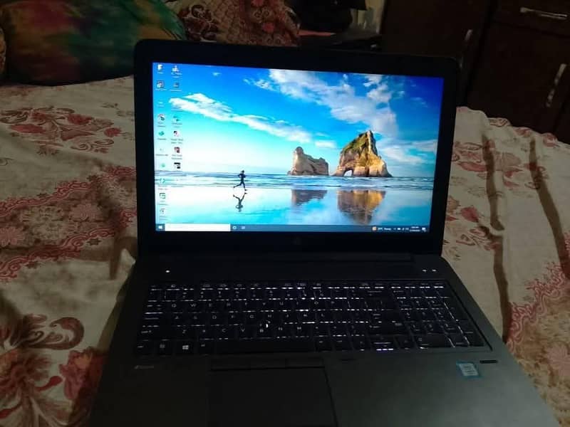 HP Zbook 15 g3 0