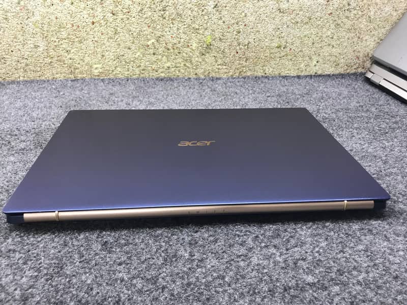 ACER SWIFT TOUCH^SLIM>i5/-10th GEN>8GB-256GB SSD 3