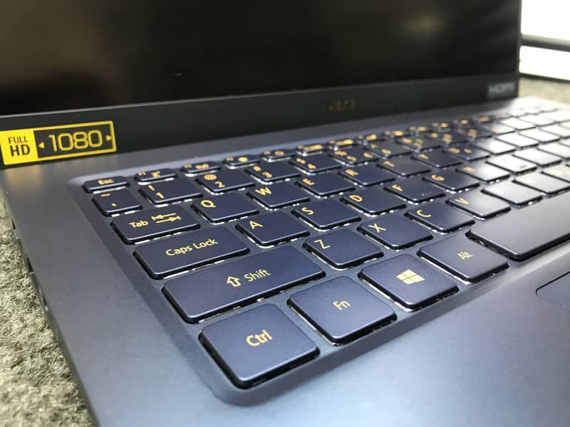 ACER SWIFT TOUCH^SLIM>i5/-10th GEN>8GB-256GB SSD 6