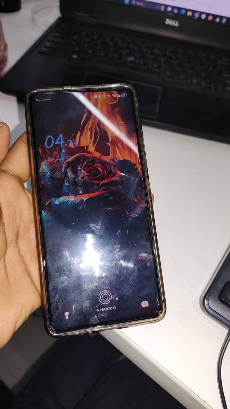 Selling tecno camon 20 pro complete box 8+8gb 256gb rom 5