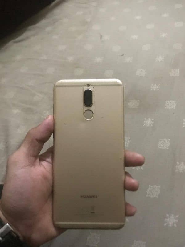 Huawei mate 10 lite for sell 4/64 gb 8/6 months used. 5