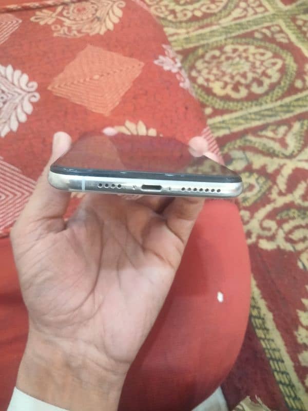 xs max 64 gb condition 10by10 2