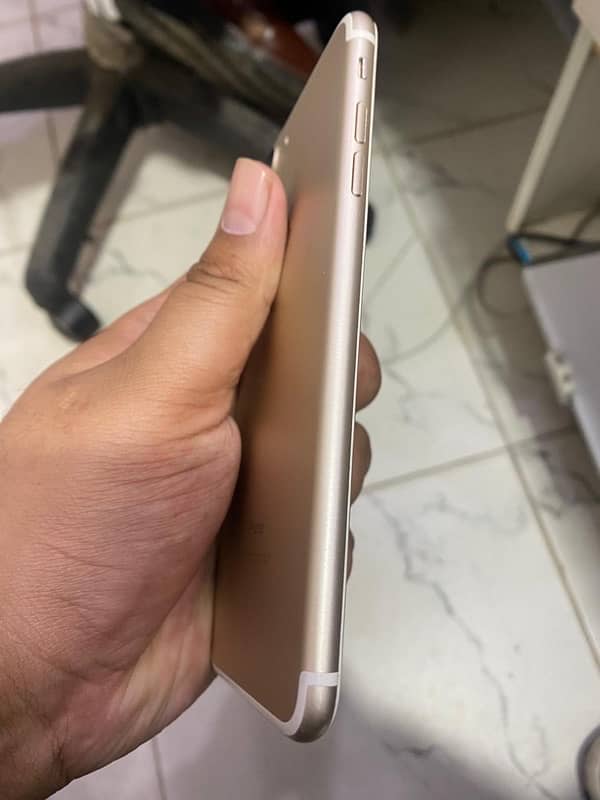 iPhone 7 Plus 32gb 3