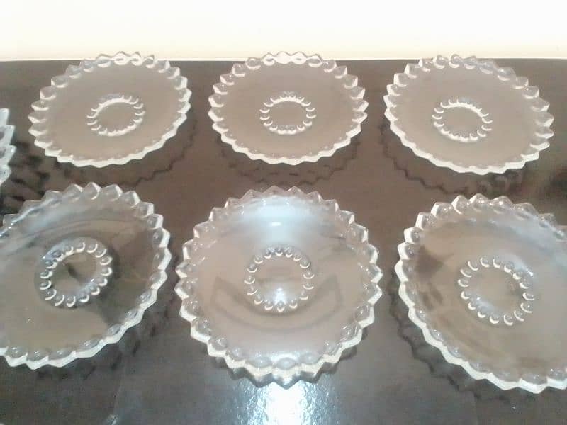 14 PIECE GLASS CAKE N ICE CREAM CUSTARD SET NEW 6