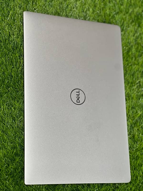 DELL XPS 13 9370 1