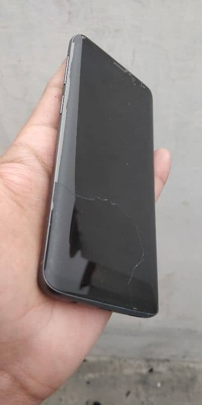 Samsung Galaxy S9 4+2/64 in lush condition Non PTA 1