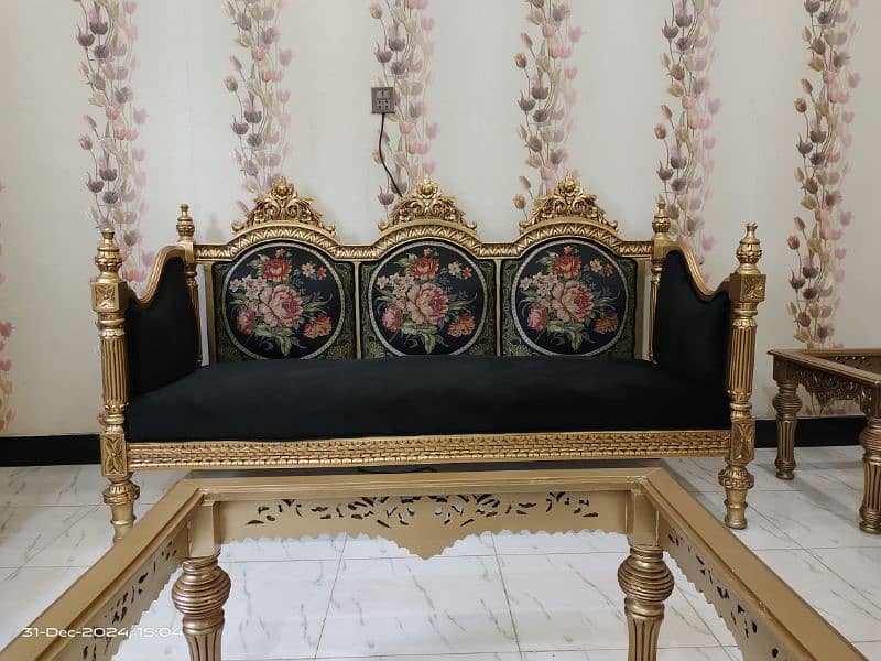 Beautiful Chinioti Sofa Set 10