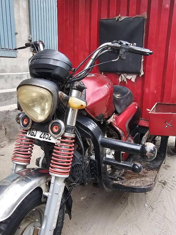 Loader Rikshaw 150CC,  Metal Full Cabin Body 150CC Engine 3