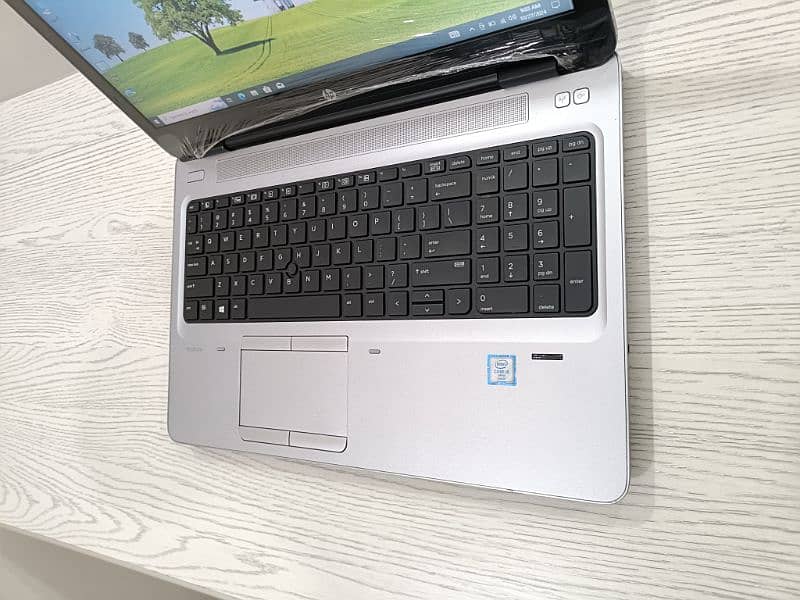 Hp probook 650 g2 core i5 6th gen 2gb Amd Radeon 3