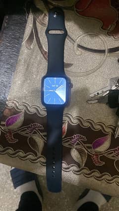 Apple Watch se 44mm urgent for sale