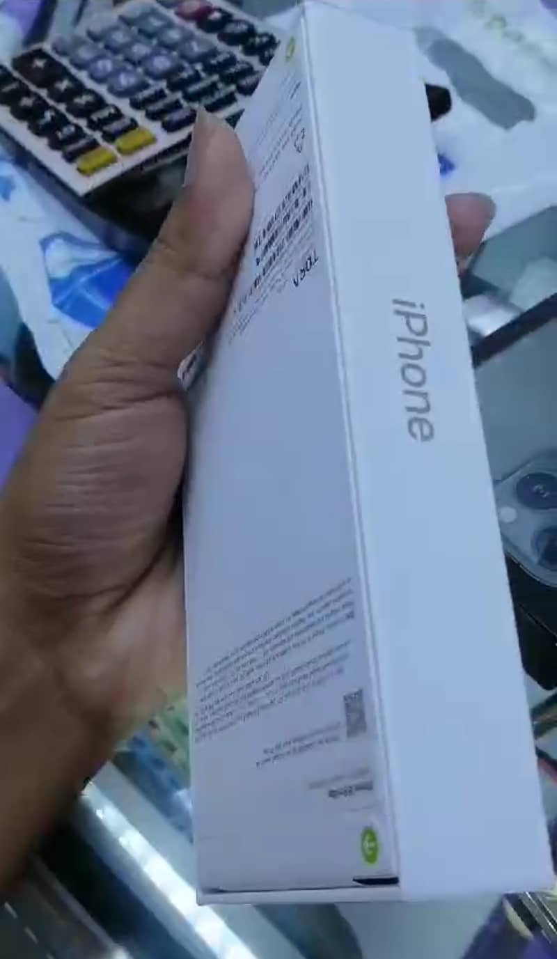 Apple iPhone 16 Pro Max 1