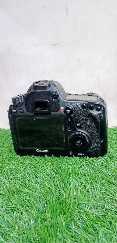 canon 6D batry chargr 1