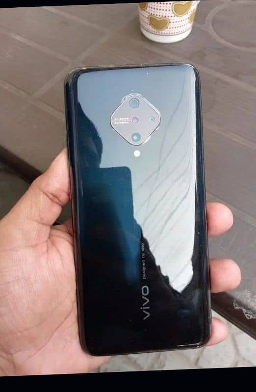 want to sale vivo s1 pro 8 128 super amoled display excgnge possible 0