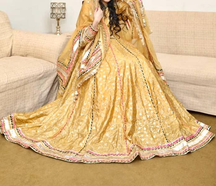 Bridal mehndi lehnga/Mayou wear/Mehdni dress 5