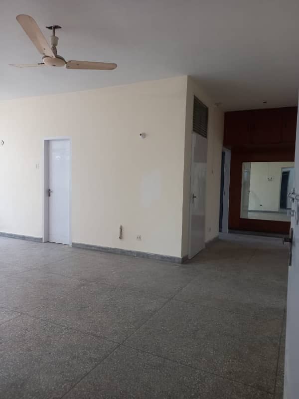 10 Marla 3 Bedrooms Apartment Available For Rent In Askari 2 Lahore Cantt 28