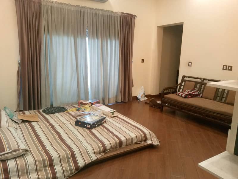 23 marla uppar portion for rent 8