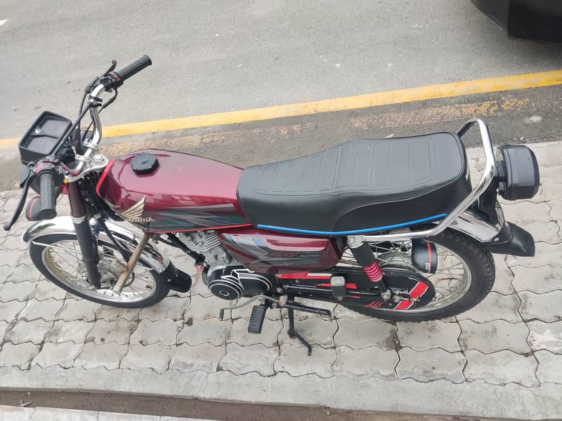 Honda 125 2023 5