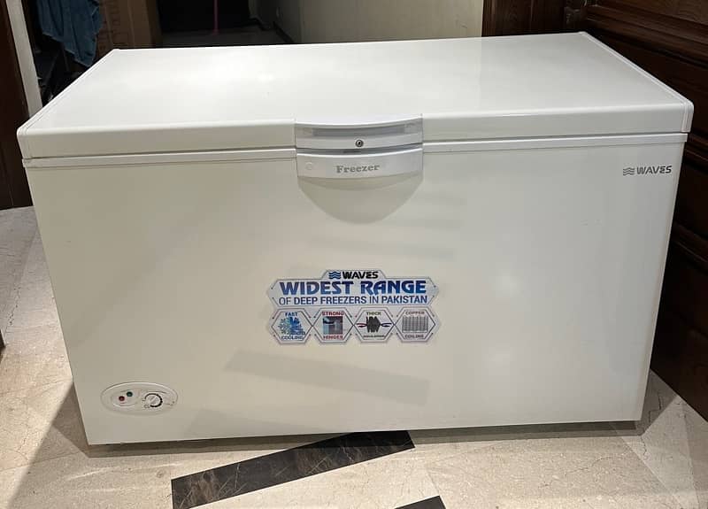 Waves Deep freezer WDF-315 0