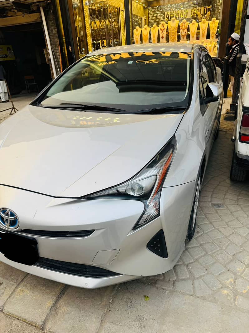 Toyota Prius S Touring Selection 2018 Hybrid 1