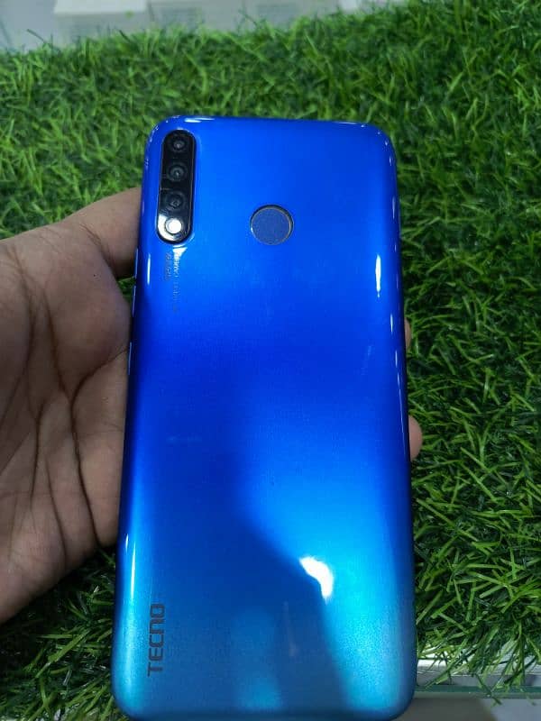 Tecno spark 4 3+32gb 0