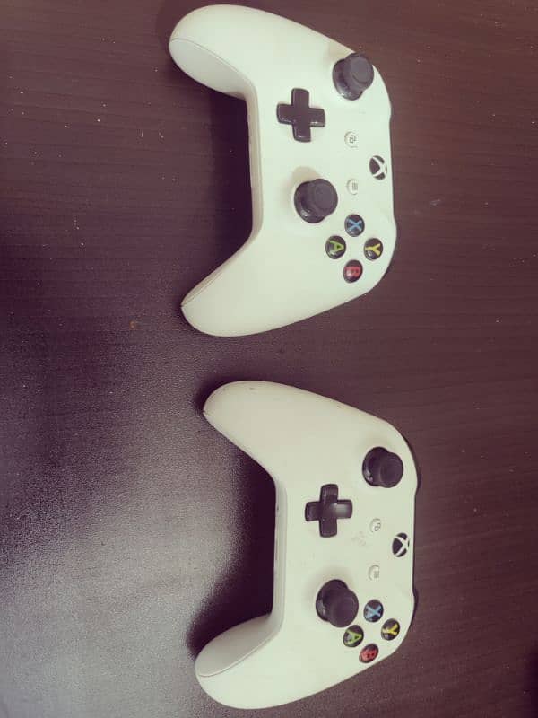 Xbox One Original controllers 2pcs 0