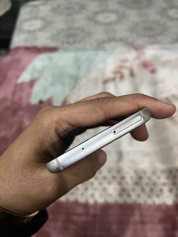 used phone looks new 3