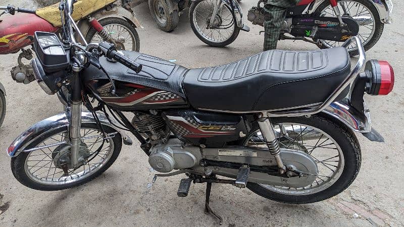 Honda 125 urgent sale 4