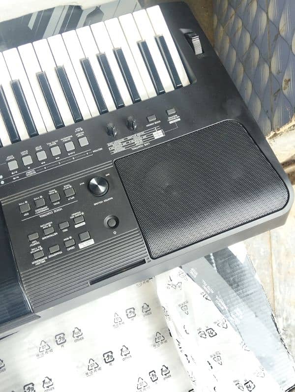 Yamaha PSR E 463 3