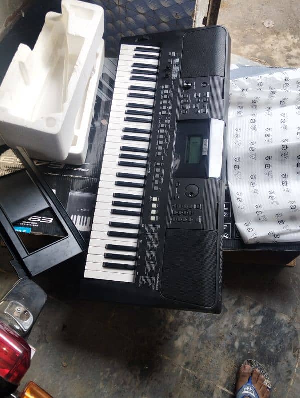 Yamaha PSR E 463 4