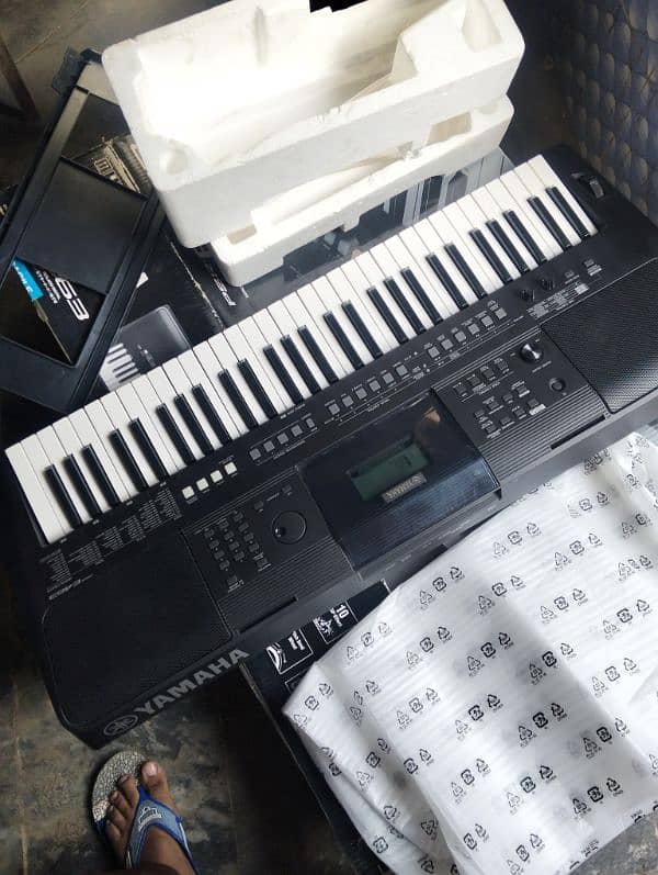 Yamaha PSR E 463 5