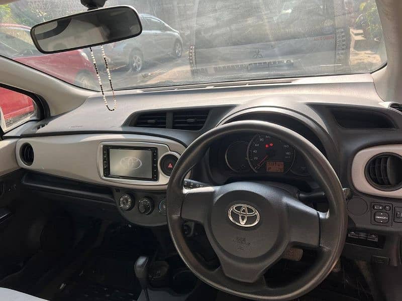 Toyota Vitz 2013 3