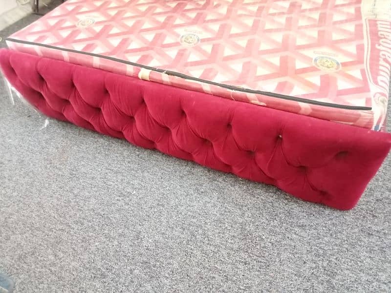 slightly use bed with foam for sale red volvet just 3 month use 2