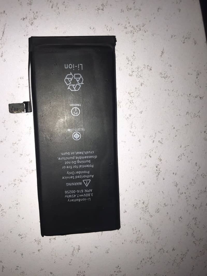 Battery Good Condition | Iphone 7 | Interlink 3