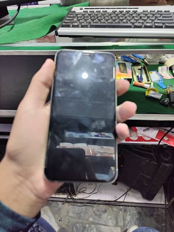 Iphone 11 pro max PTA approved 3