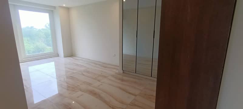 2164 Square Feet Flat In Beautiful Location Of Gulberg In Gulberg 4