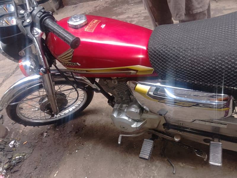 Honda 125 special edition 5