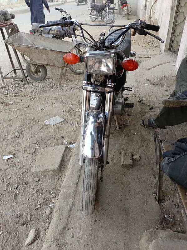 Honda 125 2010 model Karachi 2