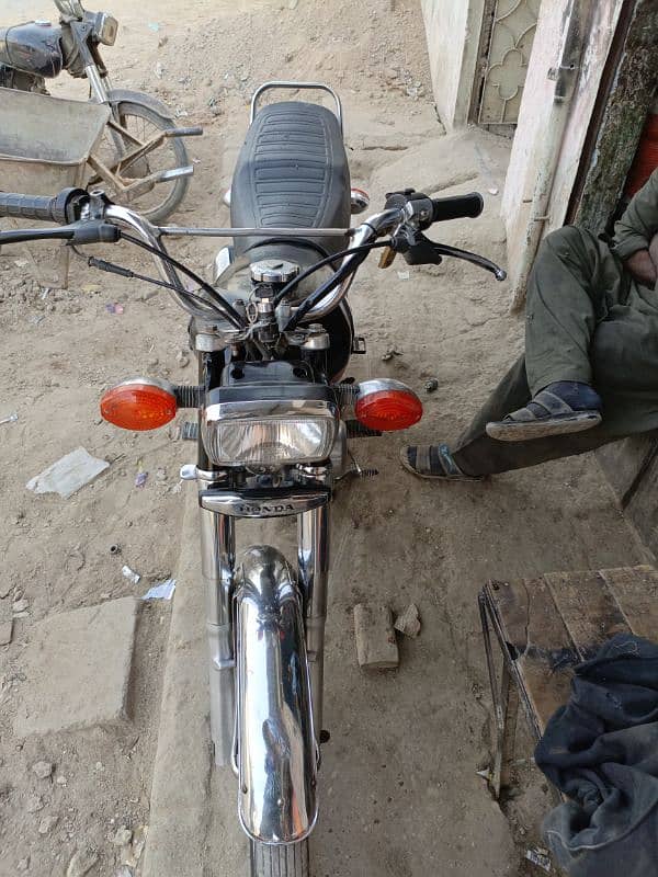 Honda 125 2010 model Karachi 3