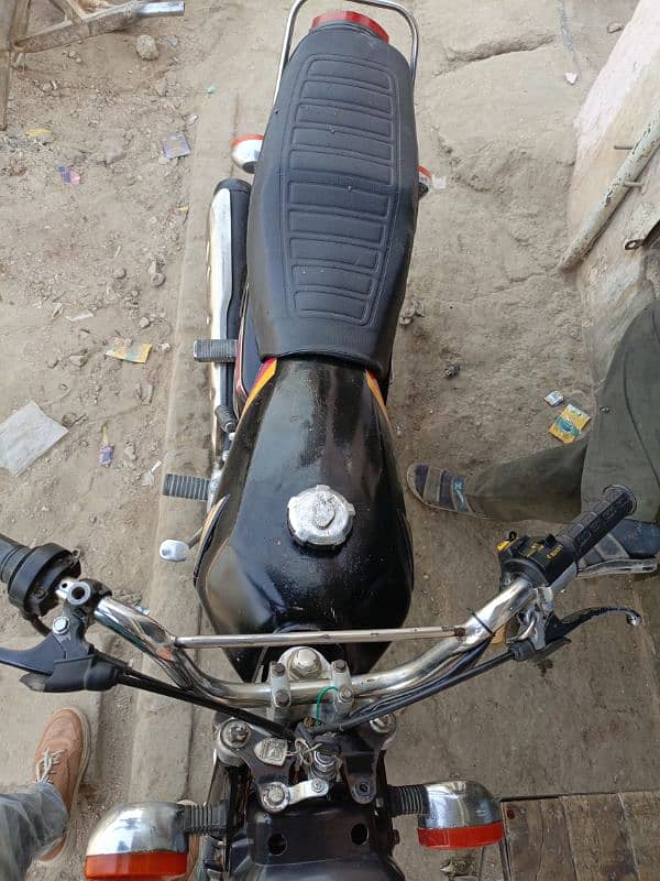 Honda 125 2010 model Karachi 4