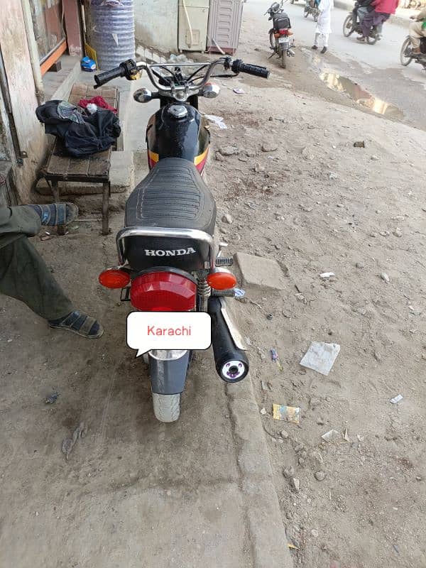 Honda 125 2010 model Karachi 8