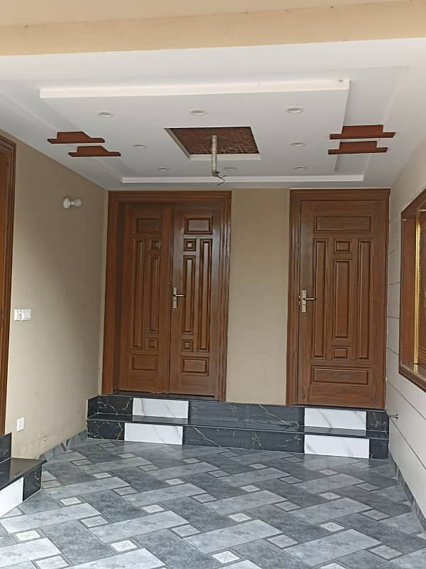 5 Marla Low Price Brand New House in EE / Overseas B Extension Block Bahria Town Lahore 8