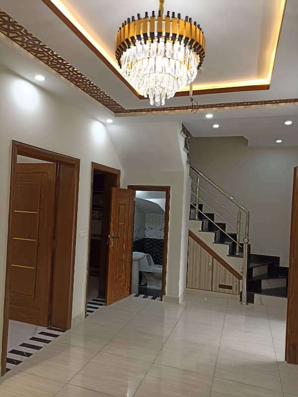 5 Marla Low Price Brand New House in EE / Overseas B Extension Block Bahria Town Lahore 10