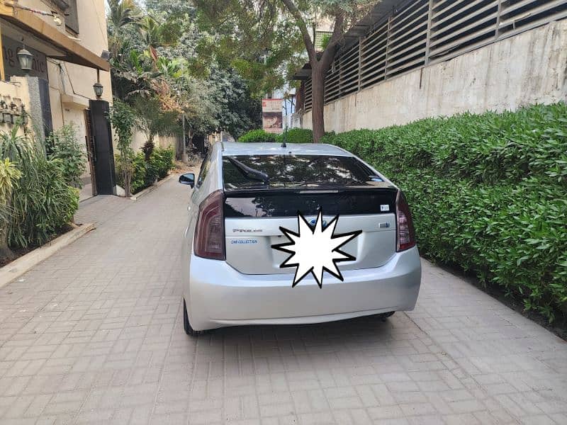 Toyota Prius 2013 1