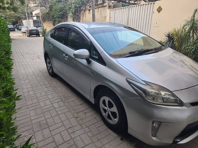 Toyota Prius 2013 3