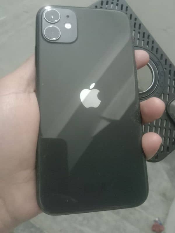 iPhone 11 64 gb pta approved dubai town lahore Rs 115000 0