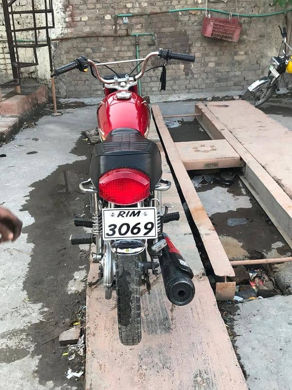 urgent sale honda 125 3