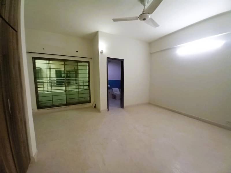 Modern Living 10 Marla Apartment For Sale In Askari 11 7