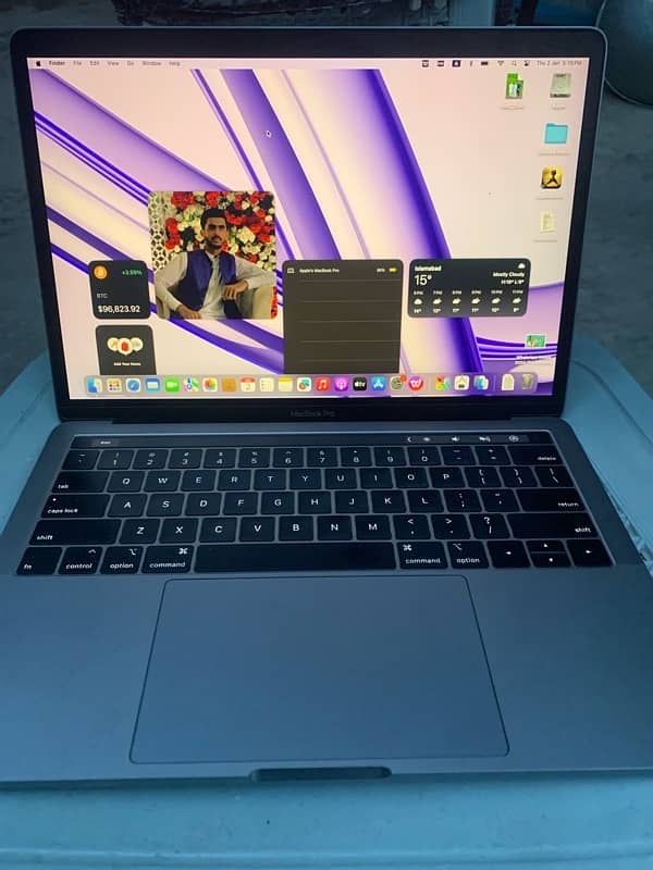 MACBook PRO 2019 11